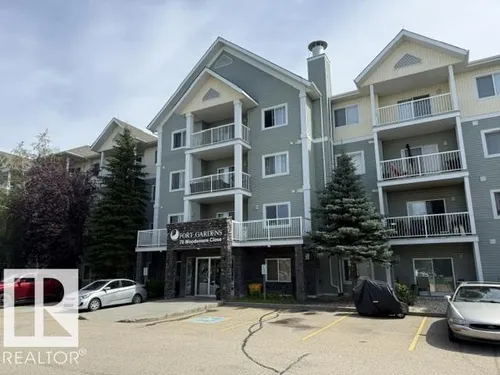 #210 70 WOODSMERE CL