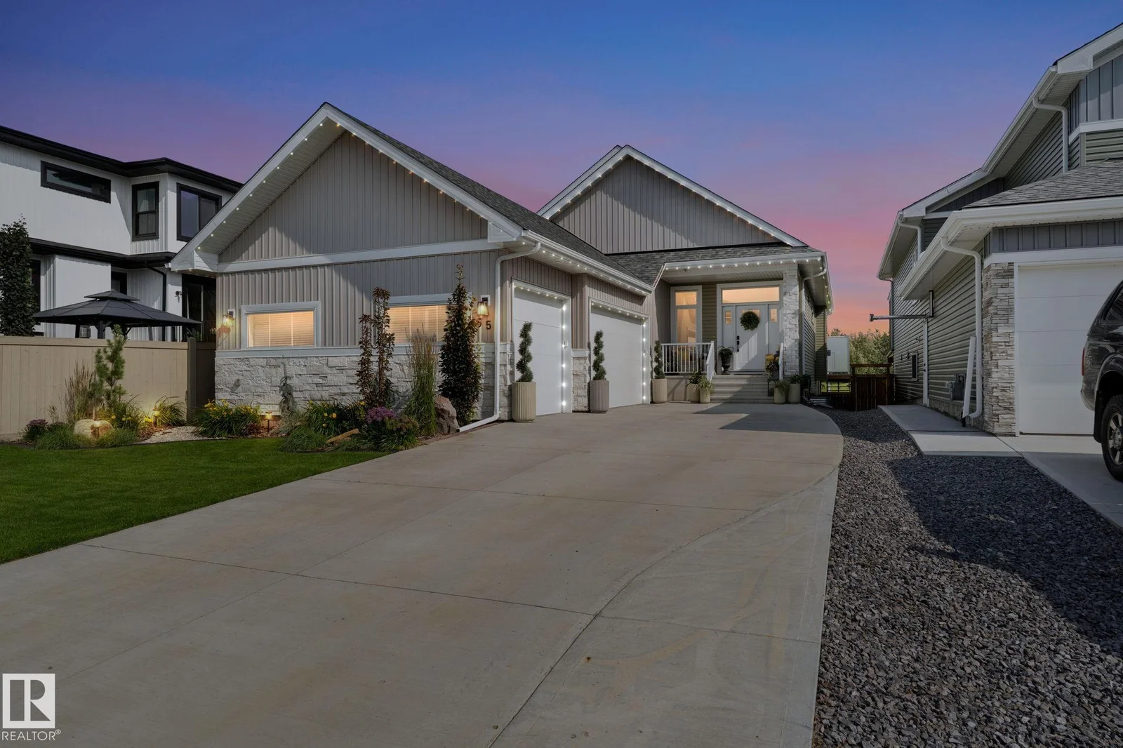 55 MAPLE CR, Gibbons