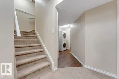 Photo 4 of 3514 16 ST NW