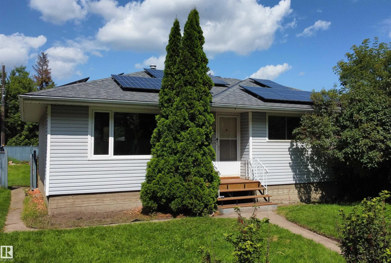 3822 114 AV NW, Edmonton