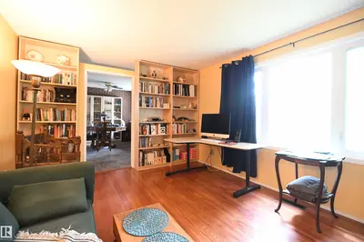 Photo 2 of 10837 139 ST NW