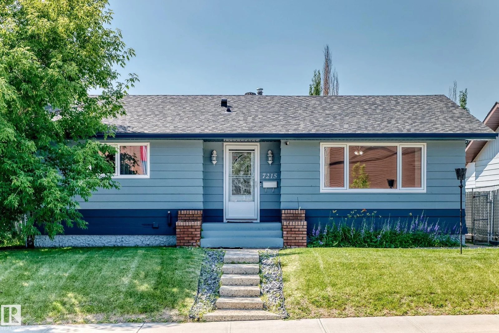7215 144 AV NW, Edmonton