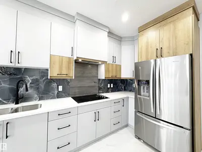 Photo 2 of 1312 35 ST NW