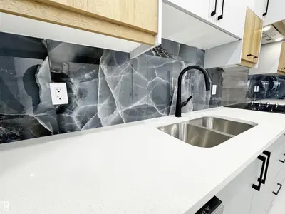 Photo 4 of 1312 35 ST NW