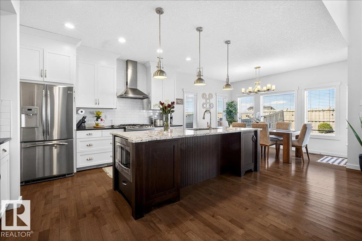 3936 CLAXTON LO SW, Edmonton