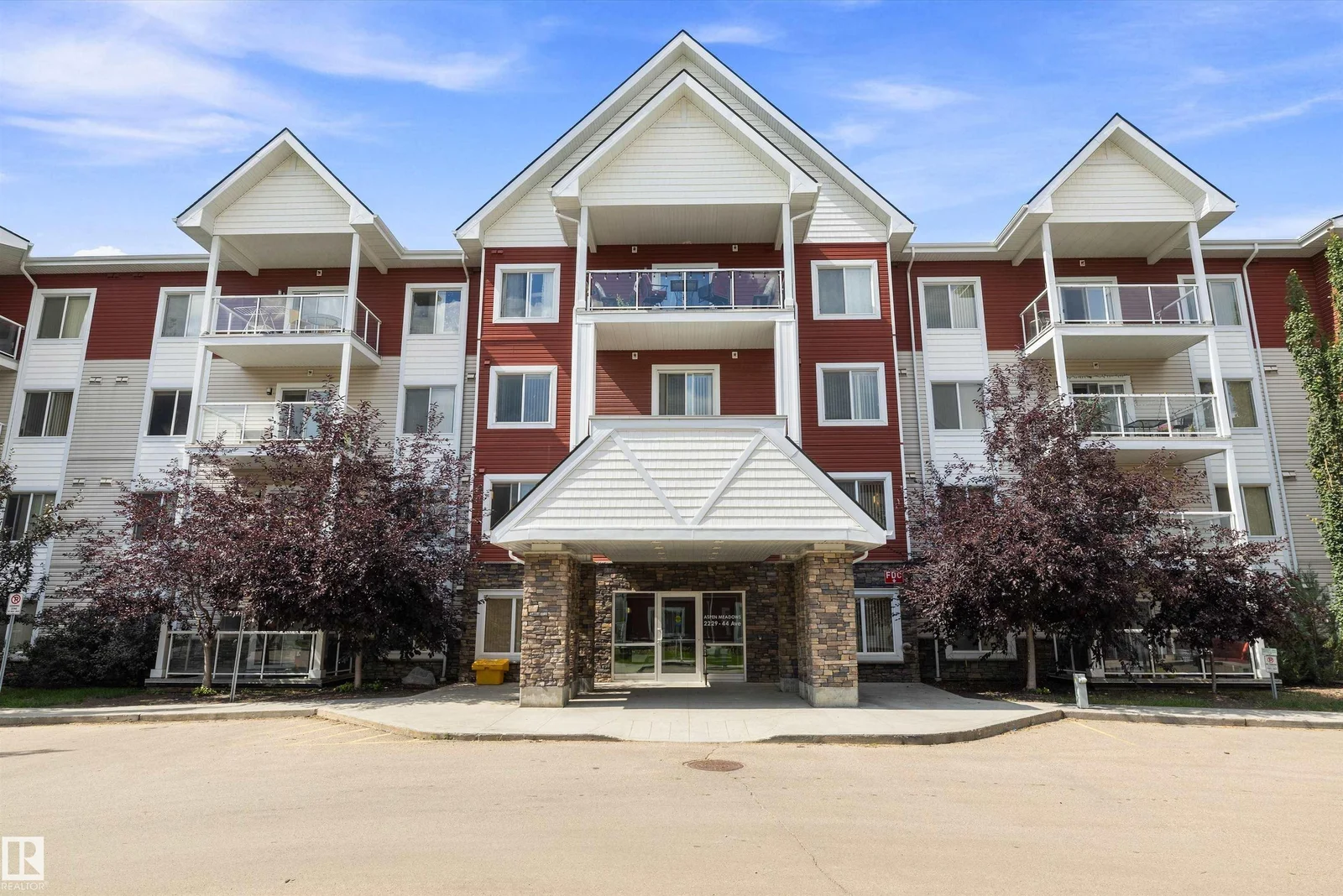 #402 2229 44 AV NW, Edmonton