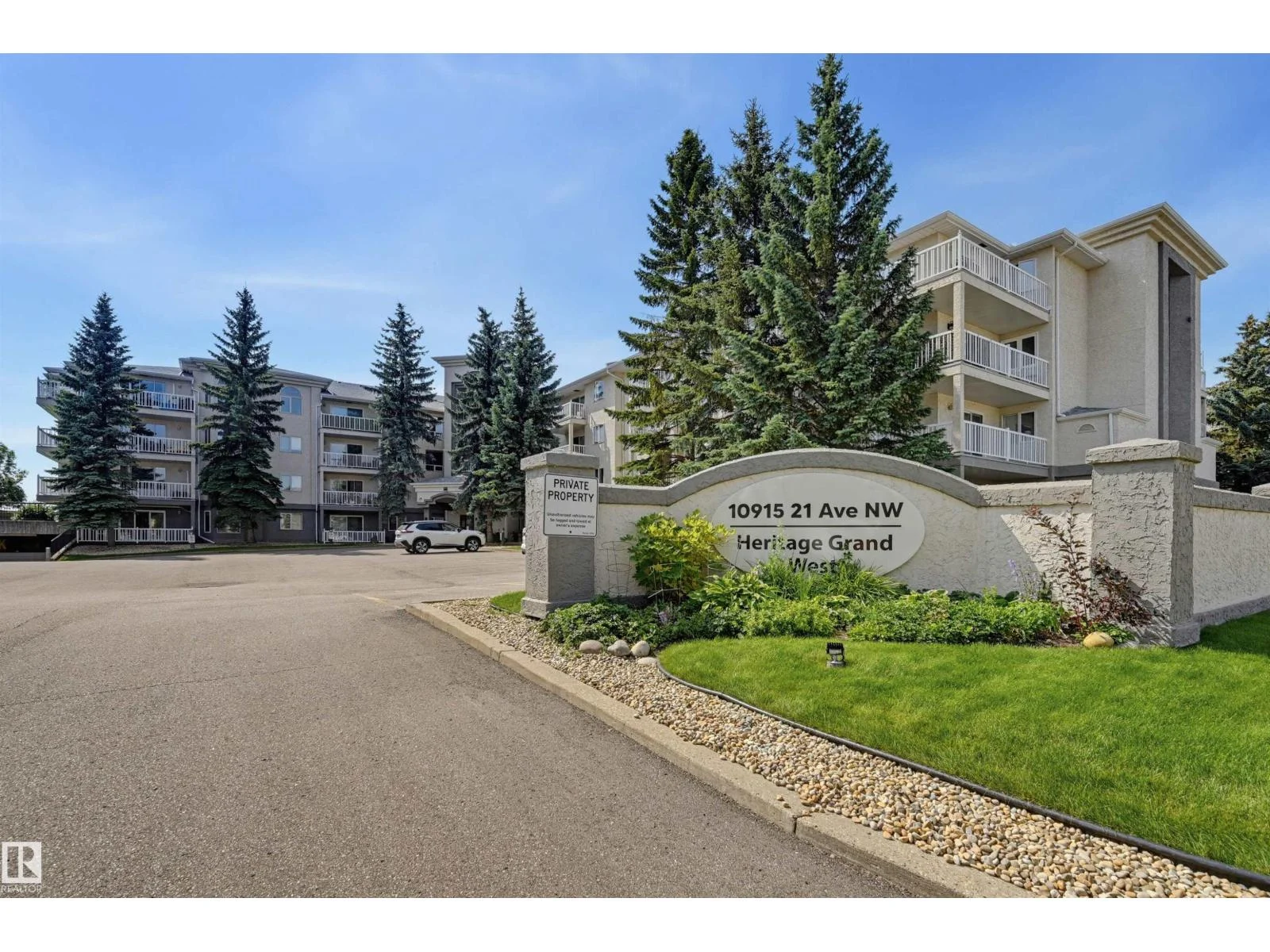 #211 10915 21 AV NW, Edmonton
