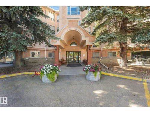 #307 10945 21 AV NW