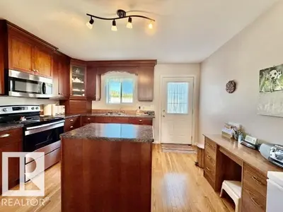 Photo 3 of #4 5714 50 ST