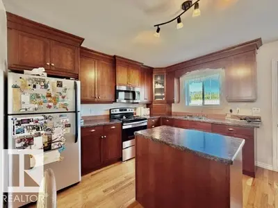 Photo 2 of #4 5714 50 ST