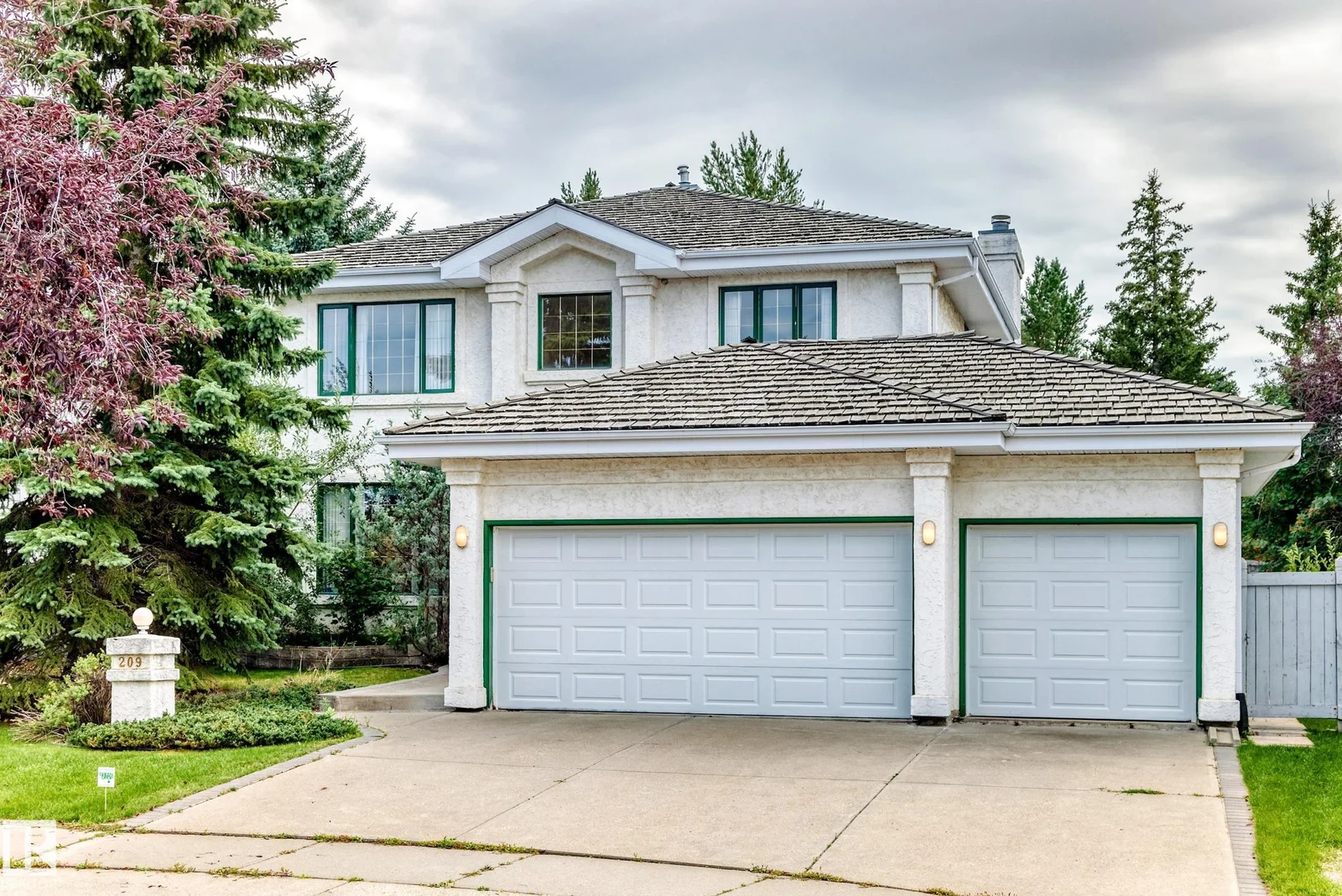209 CARMICHAEL CL NW, Edmonton