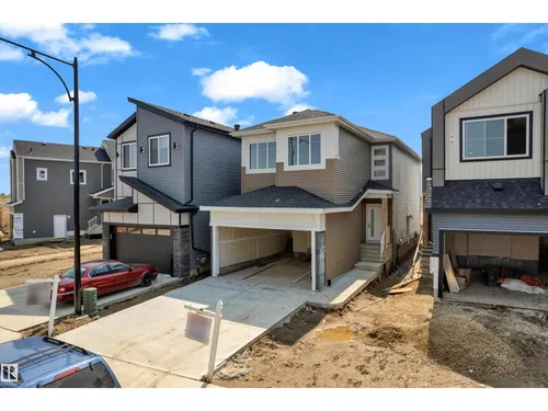 4607 18 AVE SW SW