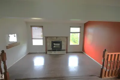 Photo 3 of 16547 113 ST NW