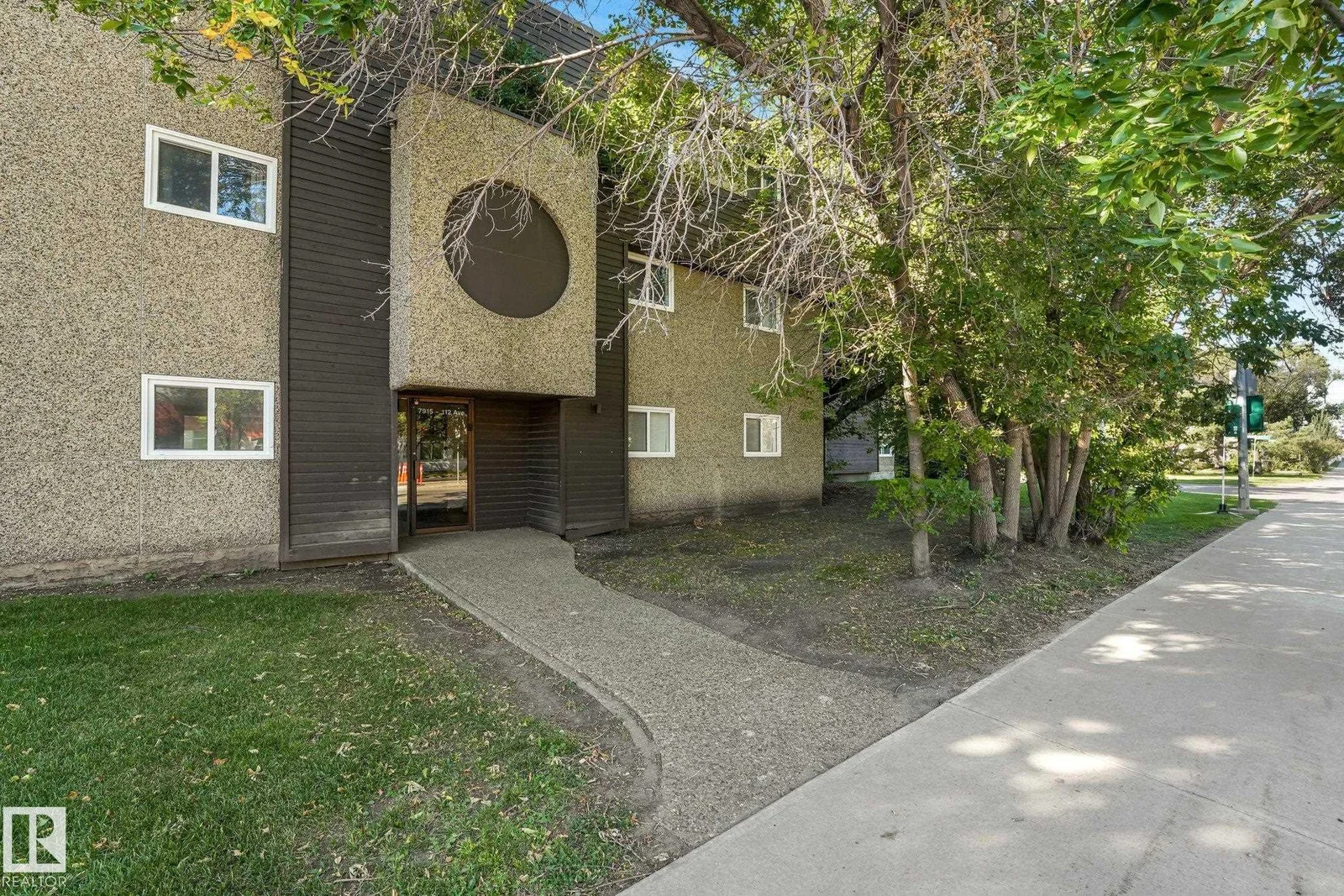 #101 7915 112 AV NW, Edmonton