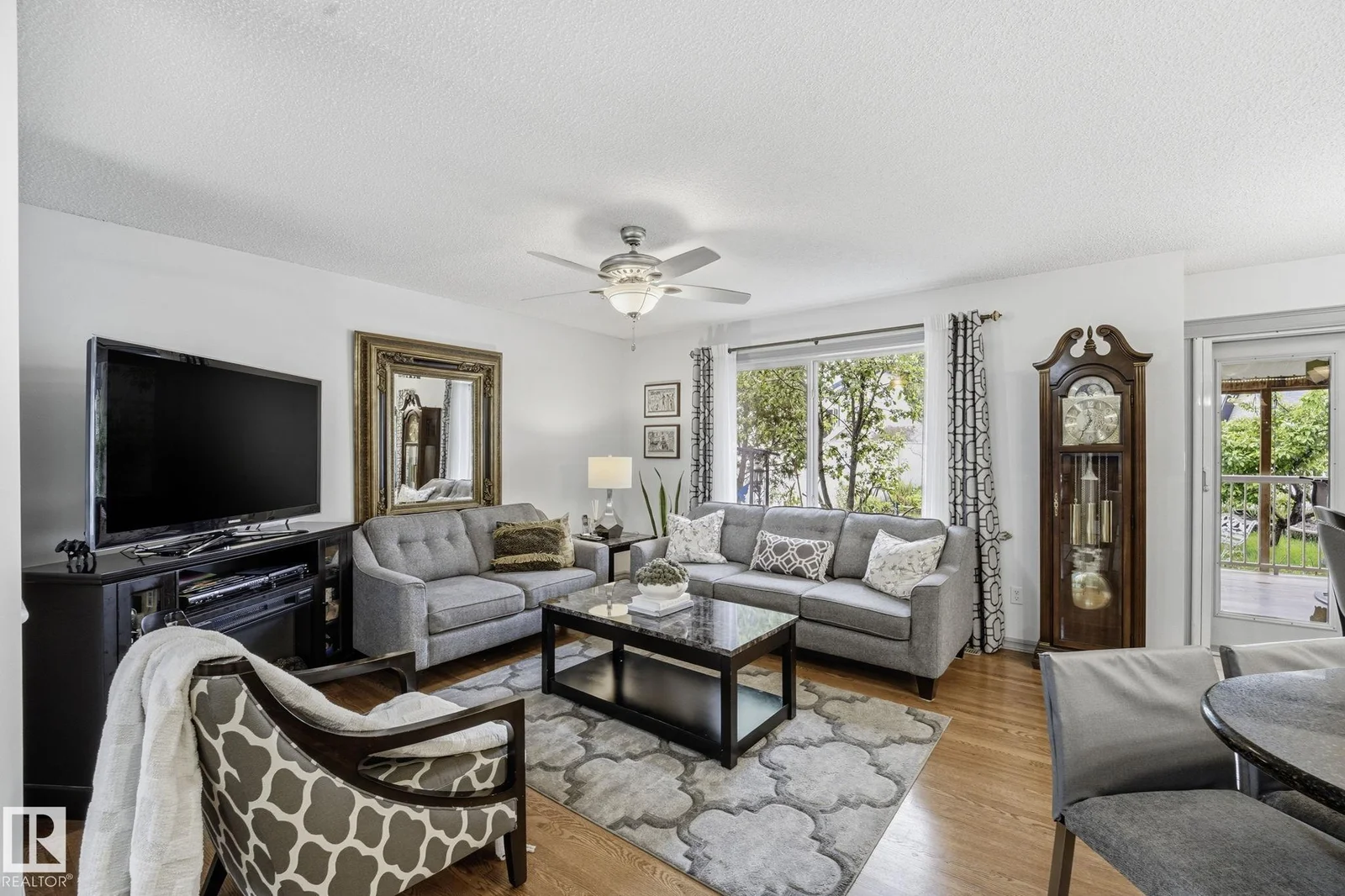 3231 28A AV NW, Edmonton