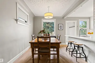 Photo 2 of 10741 70 AV NW