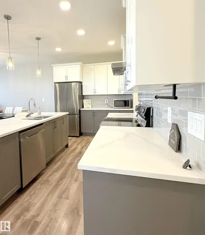 Photo 3 of 1003 GOLDFINCH WY NW