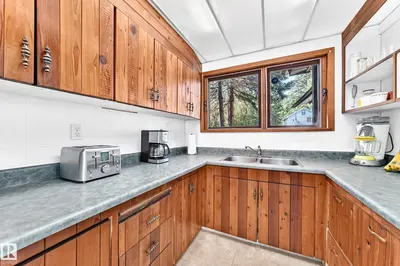 Photo 4 of 141 5 ST S