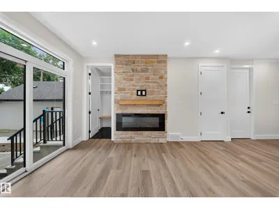 Photo 2 of 14610 85 AV NW