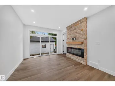 Photo 1 of 14610 85 AV NW