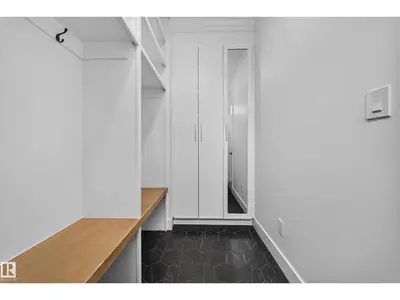 Photo 4 of 14610 85 AV NW