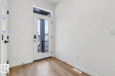 Photo 2 of 3035 5 AV SW