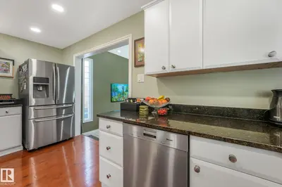 Photo 3 of 10531 137 ST NW