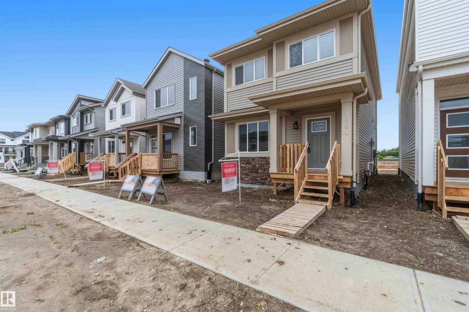 1084 MCLEOD AV, Spruce Grove