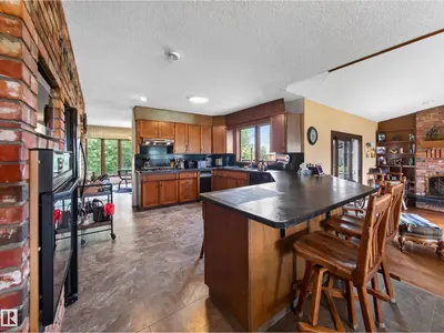 Photo 2 of 22066 TWP ROAD 522