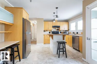 Photo 2 of 16206 79A AV NW