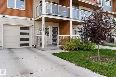 Photo 1 of 17253 9A AV SW