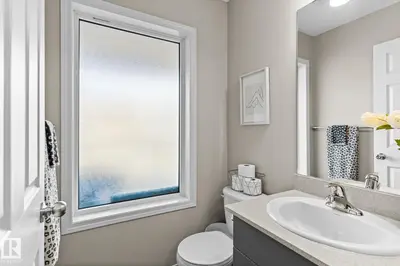 Photo 3 of 17253 9A AV SW