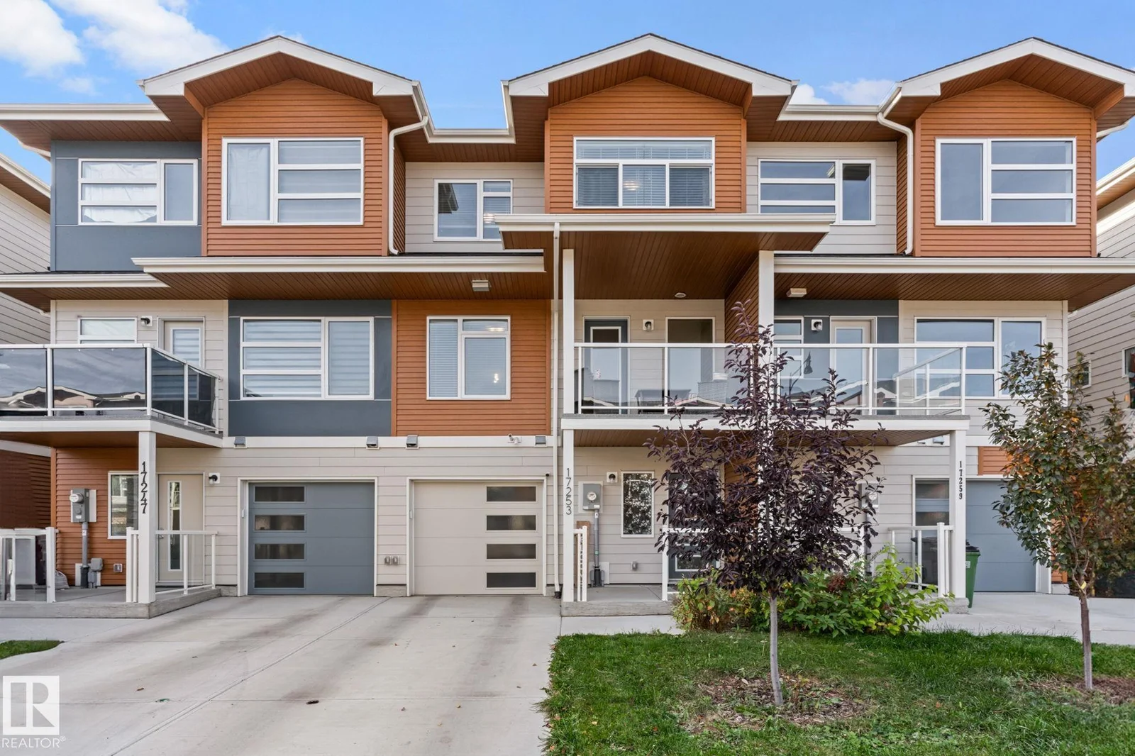 17253 9A AV SW, Edmonton