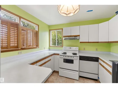 12243 104 ST NW