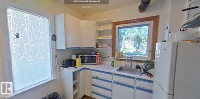 Photo 2 of 10204 123 AV NW