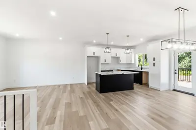 Photo 3 of #401 55108 RANGE ROAD 15
