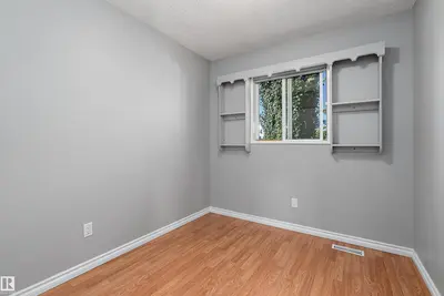 Photo 4 of 134 Cameron CR