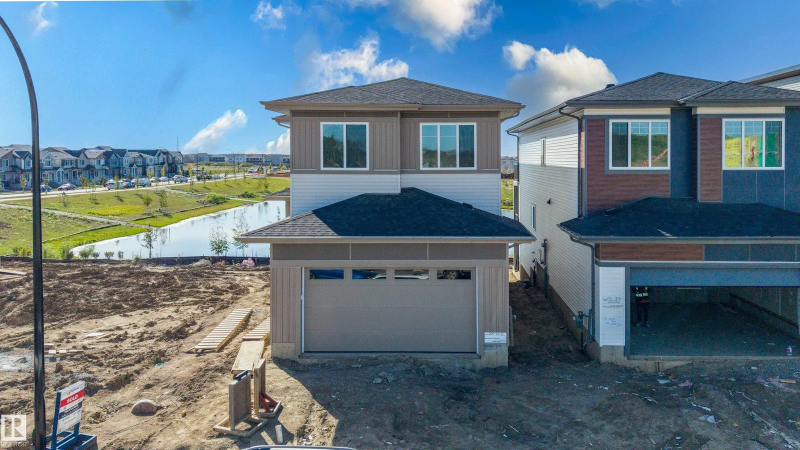 220 21 ST SW, Edmonton