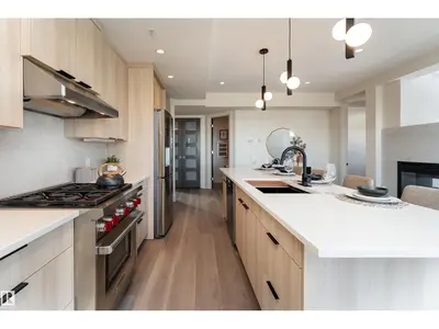 Photo 1 of #401 1350 WINDERMERE WY SW