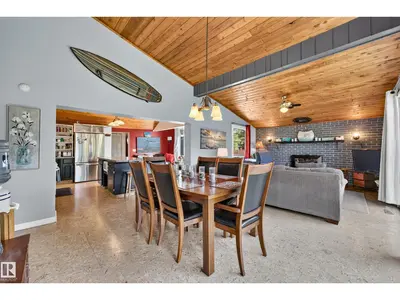 Photo 3 of 208 1 AV