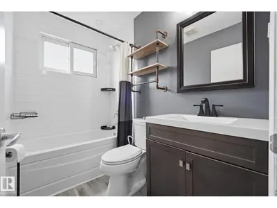 Photo 3 of 13304 63 ST NW