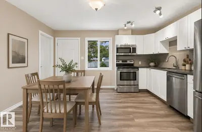 Photo 4 of 15812 110A AV NW