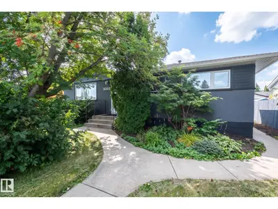 Photo 2 of 5207 103 AV NW