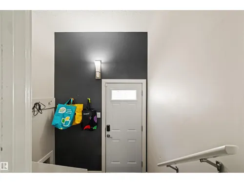 12002 39 ST NW
