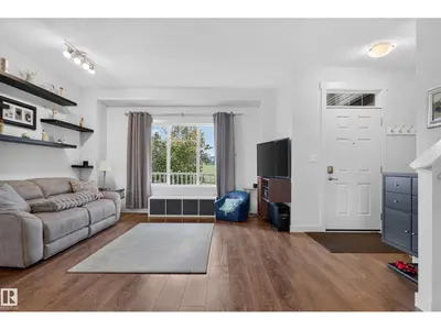 Photo 3 of 325 HAWKS RIDGE BV NW