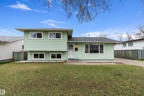 6411 152A AV NW