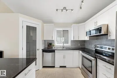 Photo 4 of 1709 TURVEY BEND BN NW