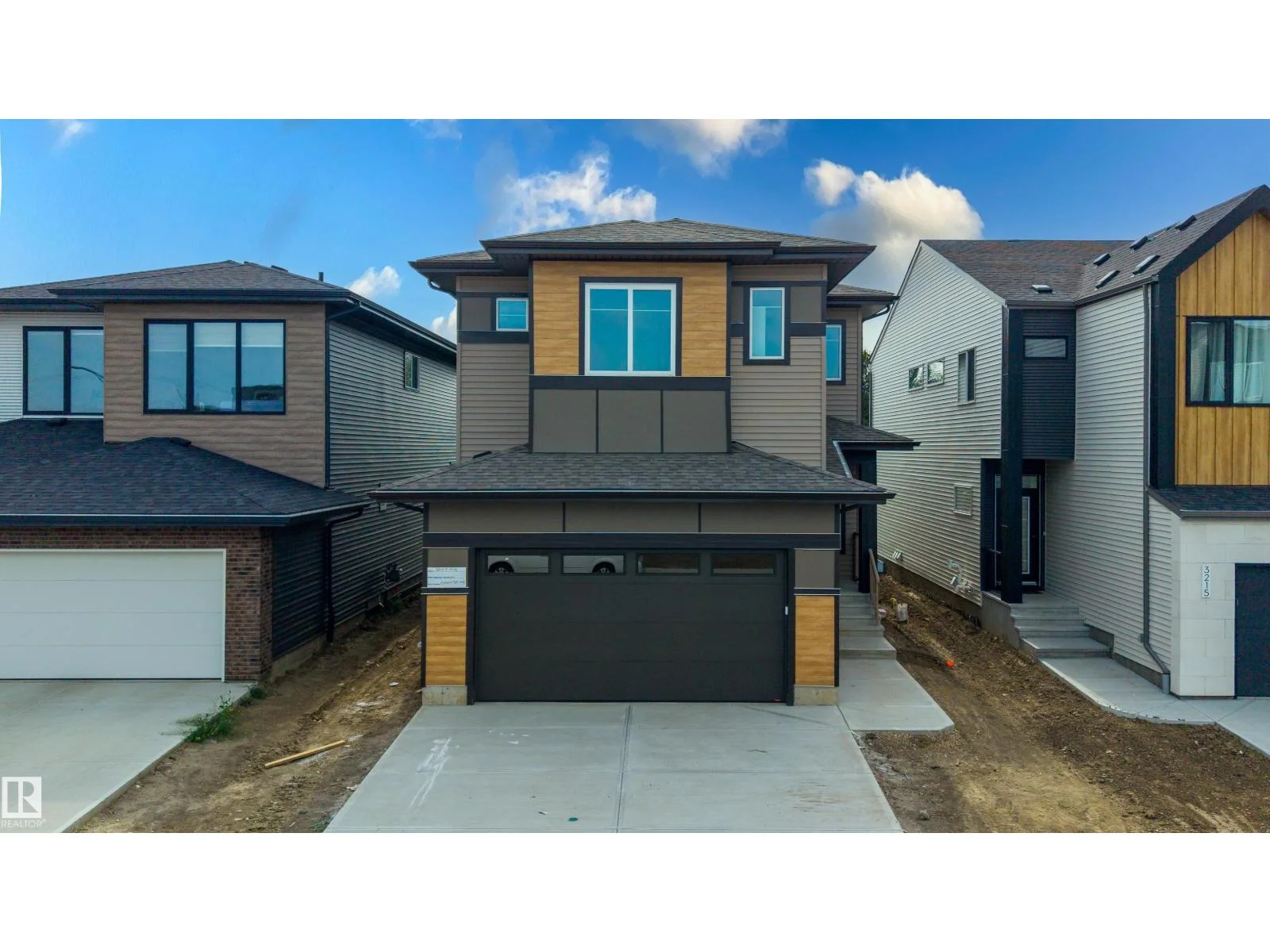 3211 5 AV SW, Edmonton
