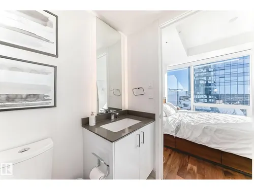 #3710 10360 102 ST NW