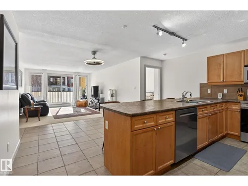 #222 400 PALISADES WY
